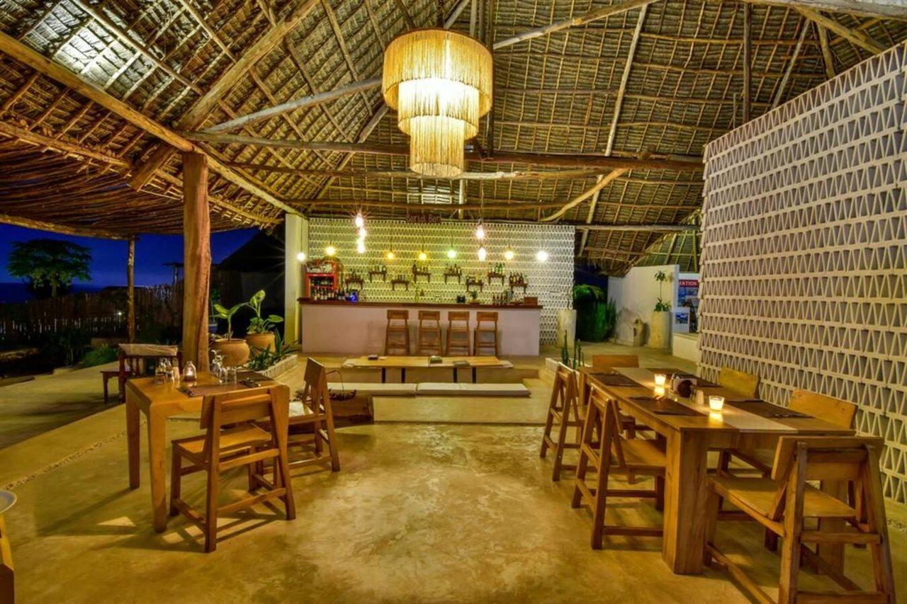 Zanbluu Beach Hotel Kiwengwa  Buitenkant foto
